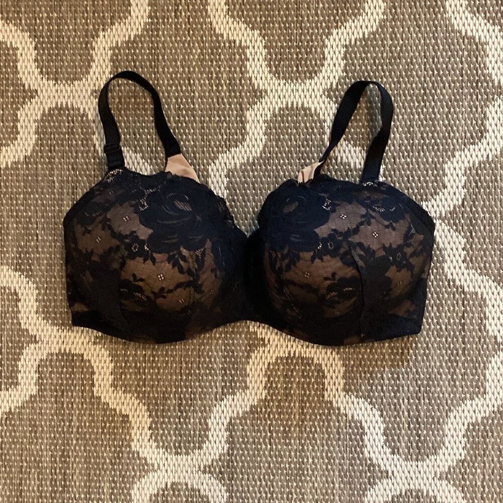 Torrid bra size 44F ￼